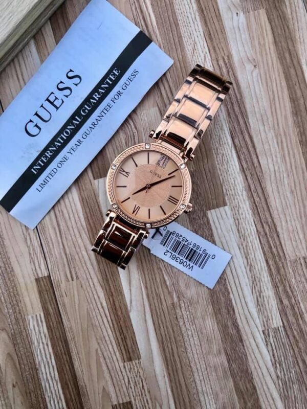 Montre GUESS W0636L2