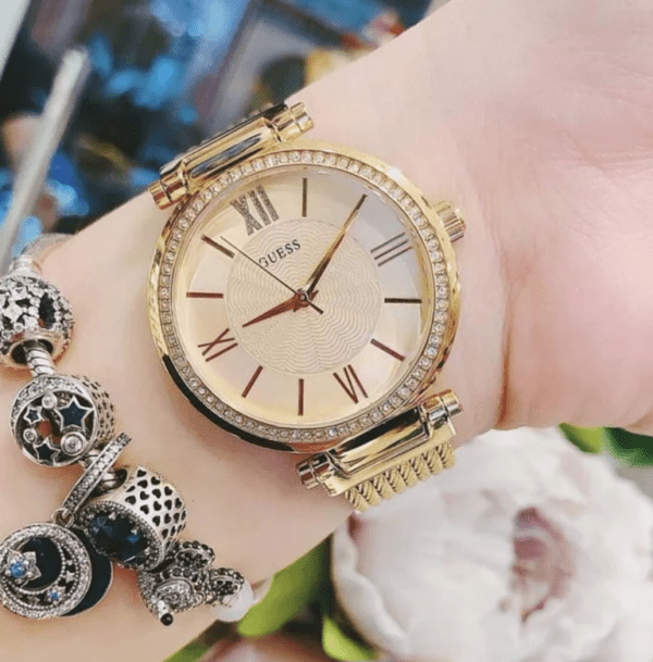 Montre GUESS W0638L2